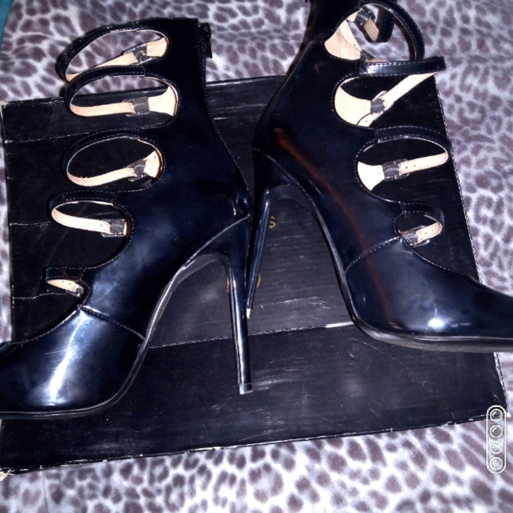 Women heels